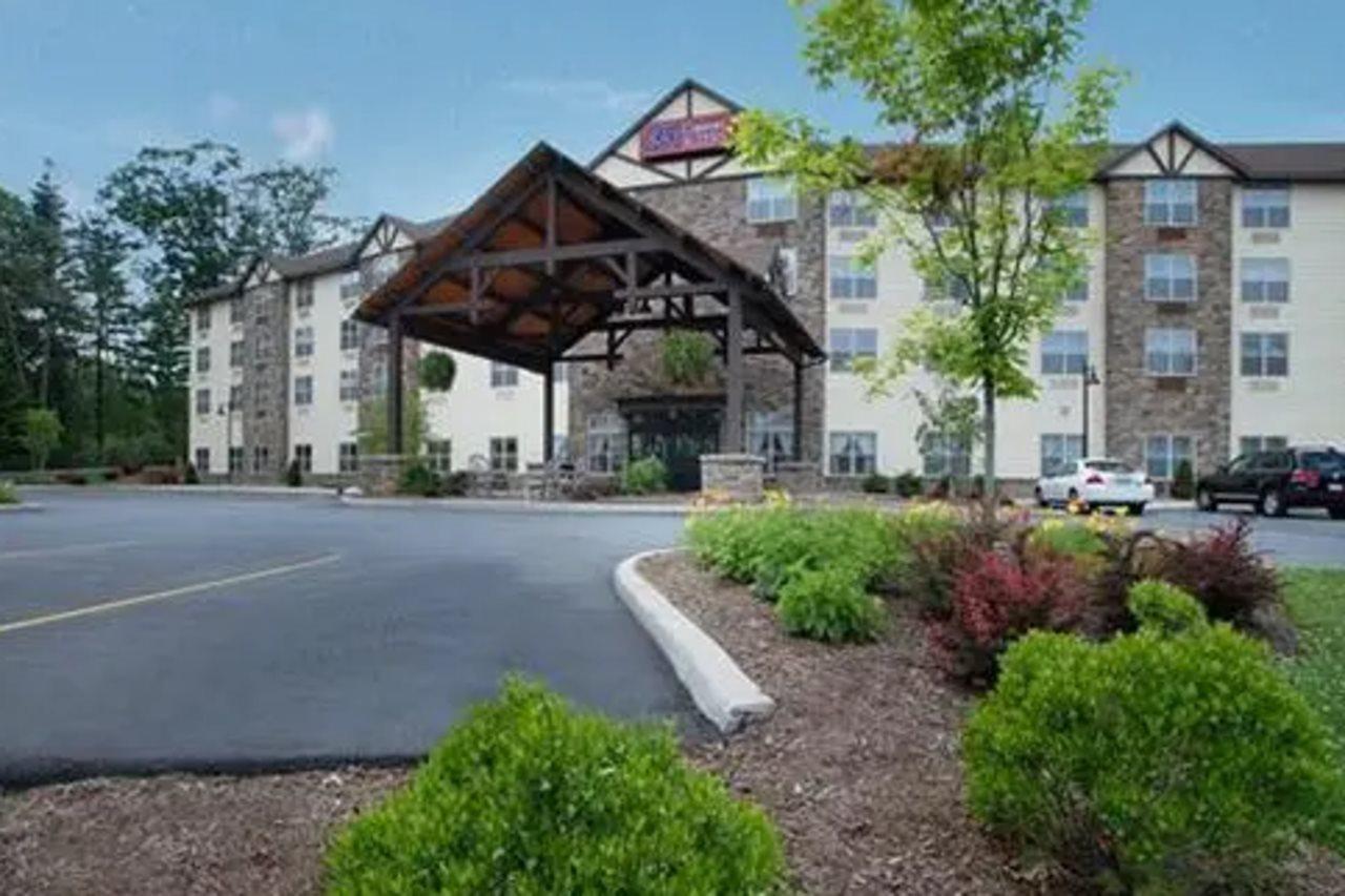 Comfort Suites Lake George - Queensbury المظهر الخارجي الصورة