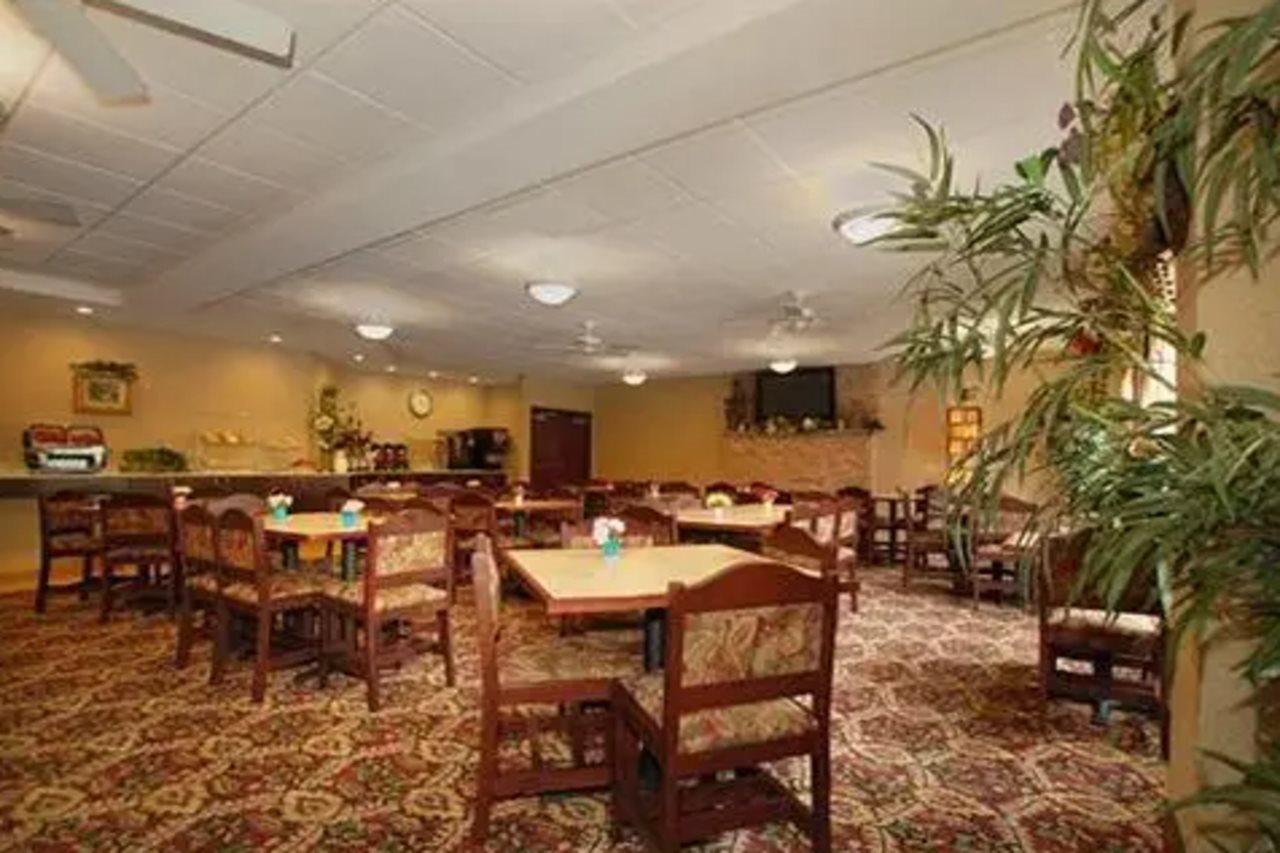 Comfort Suites Lake George - Queensbury المظهر الخارجي الصورة