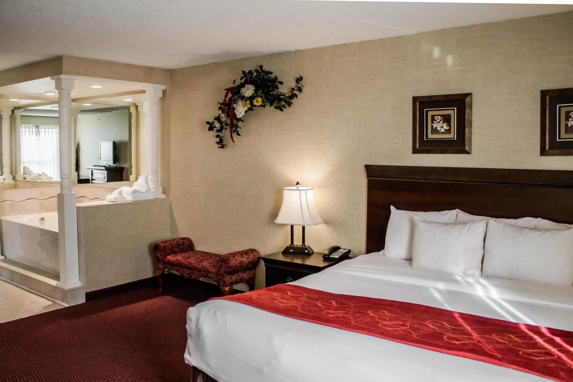 Comfort Suites Lake George - Queensbury المظهر الخارجي الصورة