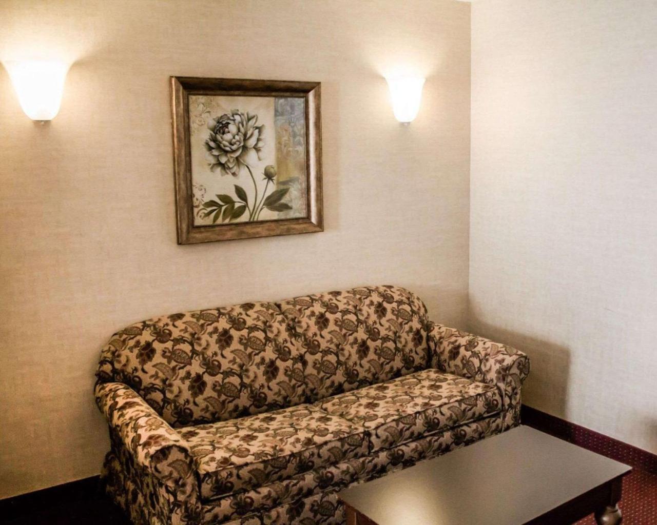 Comfort Suites Lake George - Queensbury المظهر الخارجي الصورة