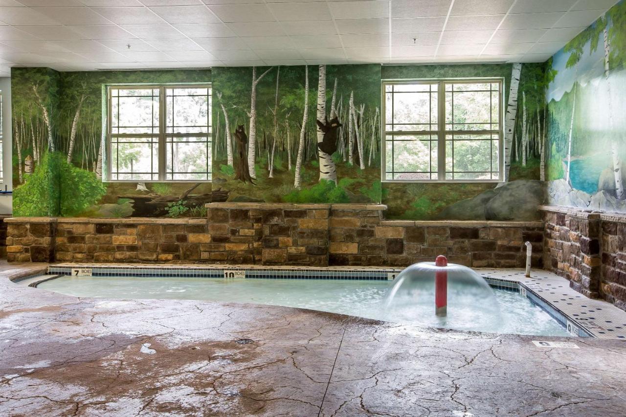 Comfort Suites Lake George - Queensbury المظهر الخارجي الصورة